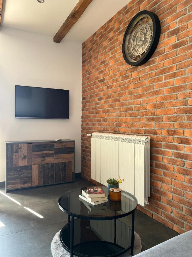 Apartman Sara S Pogledom Na More Lovran Exterior photo